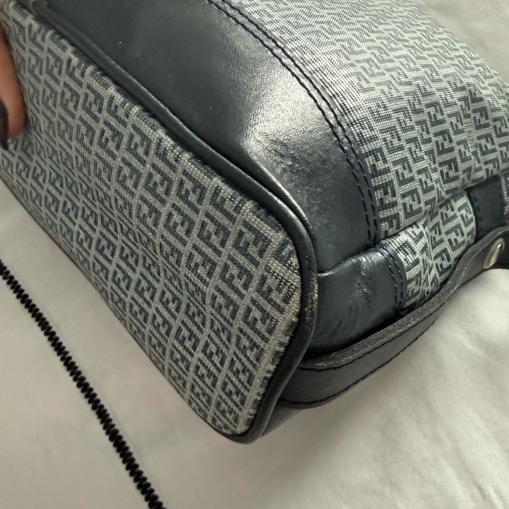 Vintage Fendi Zucca Canvas Shoulder Bag – Blue/Gray Monogram – Made in Italy - Picture 5 of 16